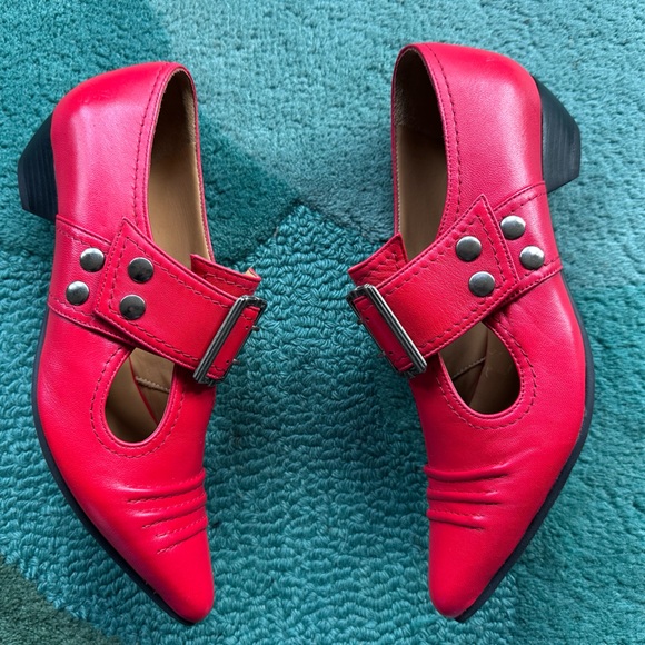 Fluevog LIKE NEW Truth Pilgrim lipstick red pointy buckle shoe - 8 (fits 7.5) - Picture 9 of 16